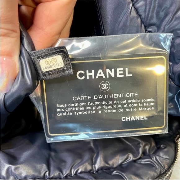 Chanel Coco Cocoon Quilted Puffer Messenger Bag - Picture 17 of 17